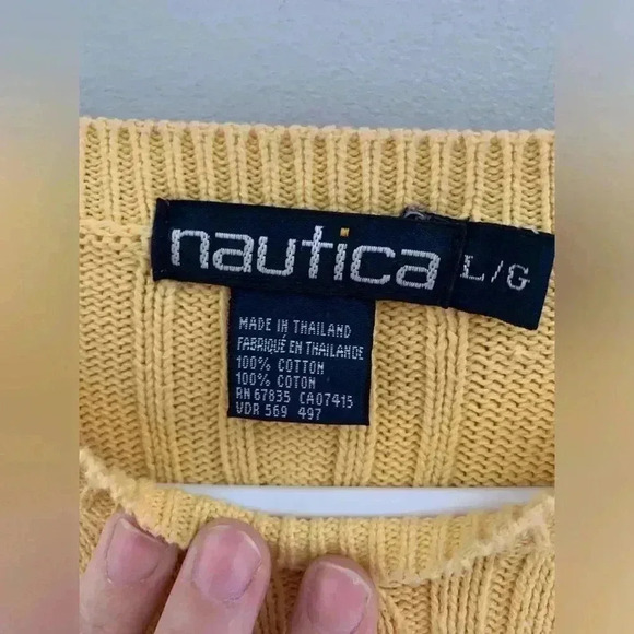 Men’s Nautica Vintage Light Yellow Knit Heavyweight Crew Neck Sweater Size Large - Picture 2 of 9
